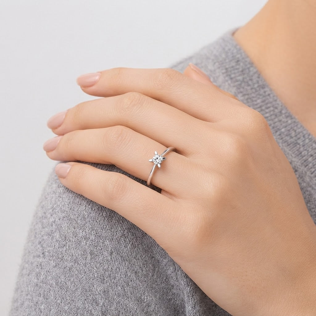 0.25 Karat F Rengi Doğal Pırlanta Kelebek Model Tektaş Yüzük