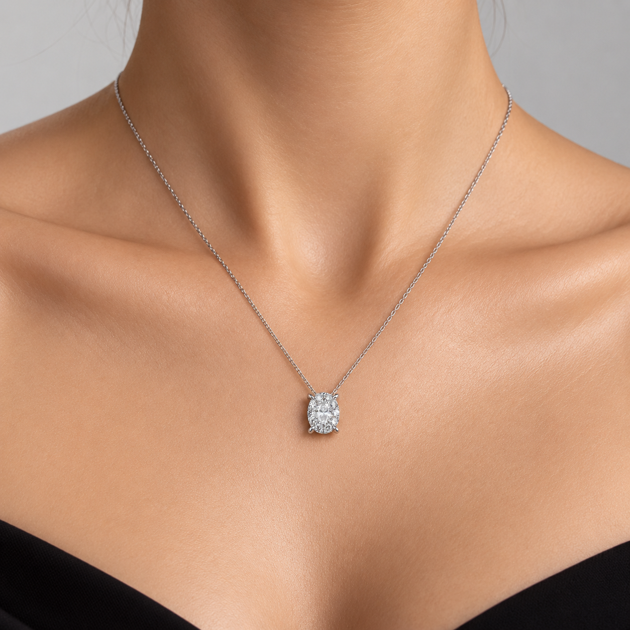 0.30 Karat Doğal Pırlanta Magic Oval Kolye