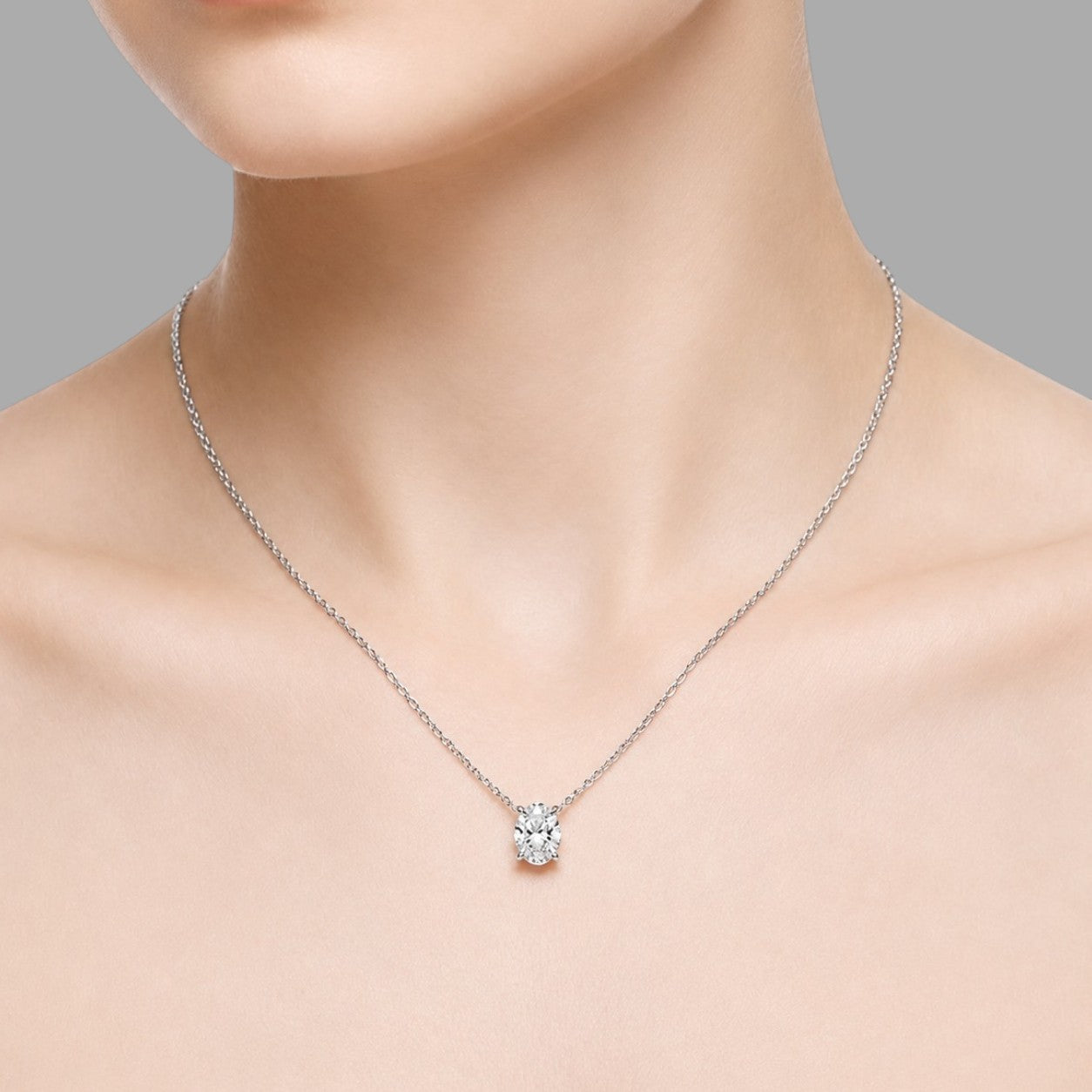 0.30 Karat F Rengi HRD Sertifikalı Oval Tektaş Kolye