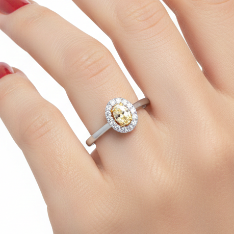 0.40 Kt.Fancy Yellow Pırlanta Oval Tasarımlı Yüzük