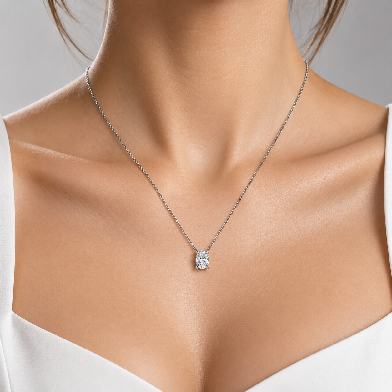 0.50 Karat F Rengi HRD Sertifikalı Oval Tektaş Kolye