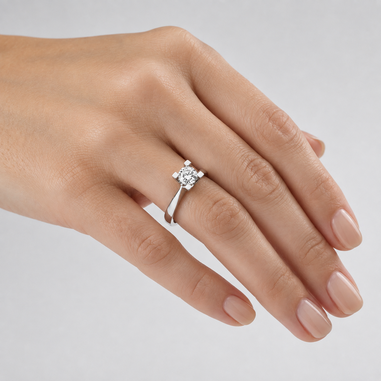 0.60 Karat F Rengi HRD Uluslararası Sertifikalı Valentine Model Tektaş