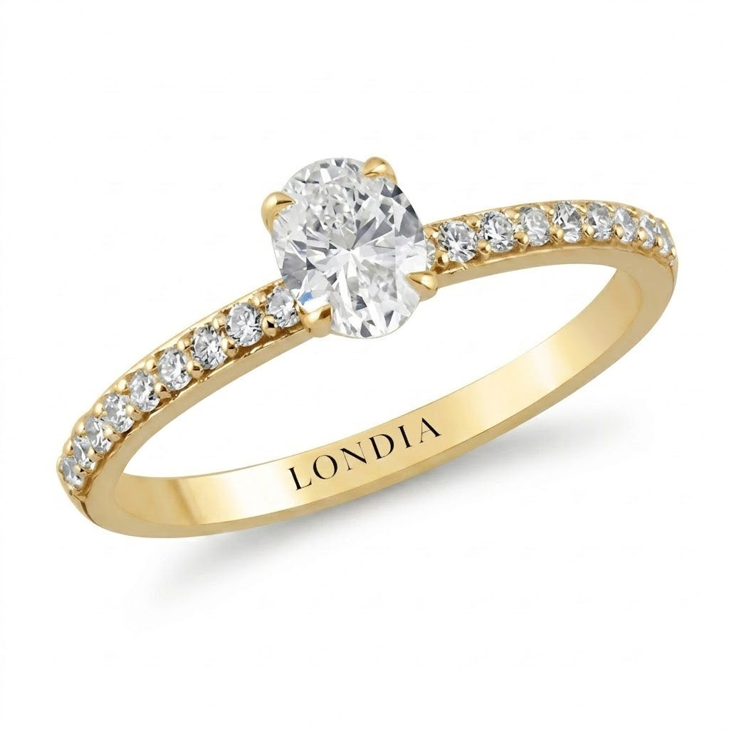 0.70 Ct. Doğal Oval Pırlanta Solitaire “Yan Taşlı” Yüzük – 14 Ayar Altın