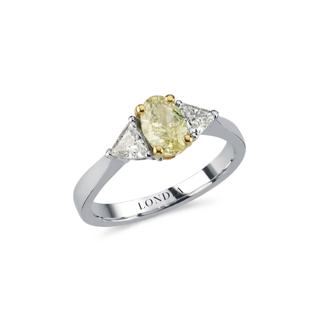 1.35 Karat Fancy Yellow Pırlanta Yan Taş Tasarımlı 14 Ayar Altın Yüzük