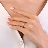 0.85 Ct. Doğal Armut Kesim Pırlanta Solitaire “Modern” Yüzük – 14K Altın