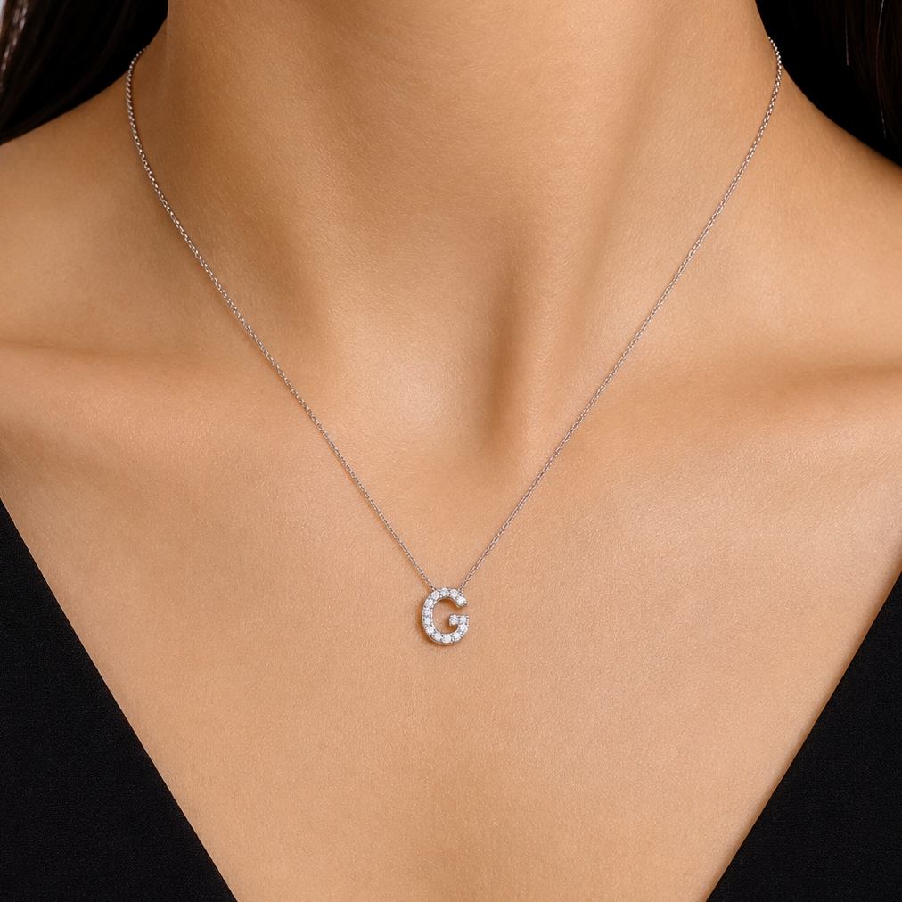 Kişiye Özel G Harfli Mini 0.05 Karat Doğal Pırlanta Kolye