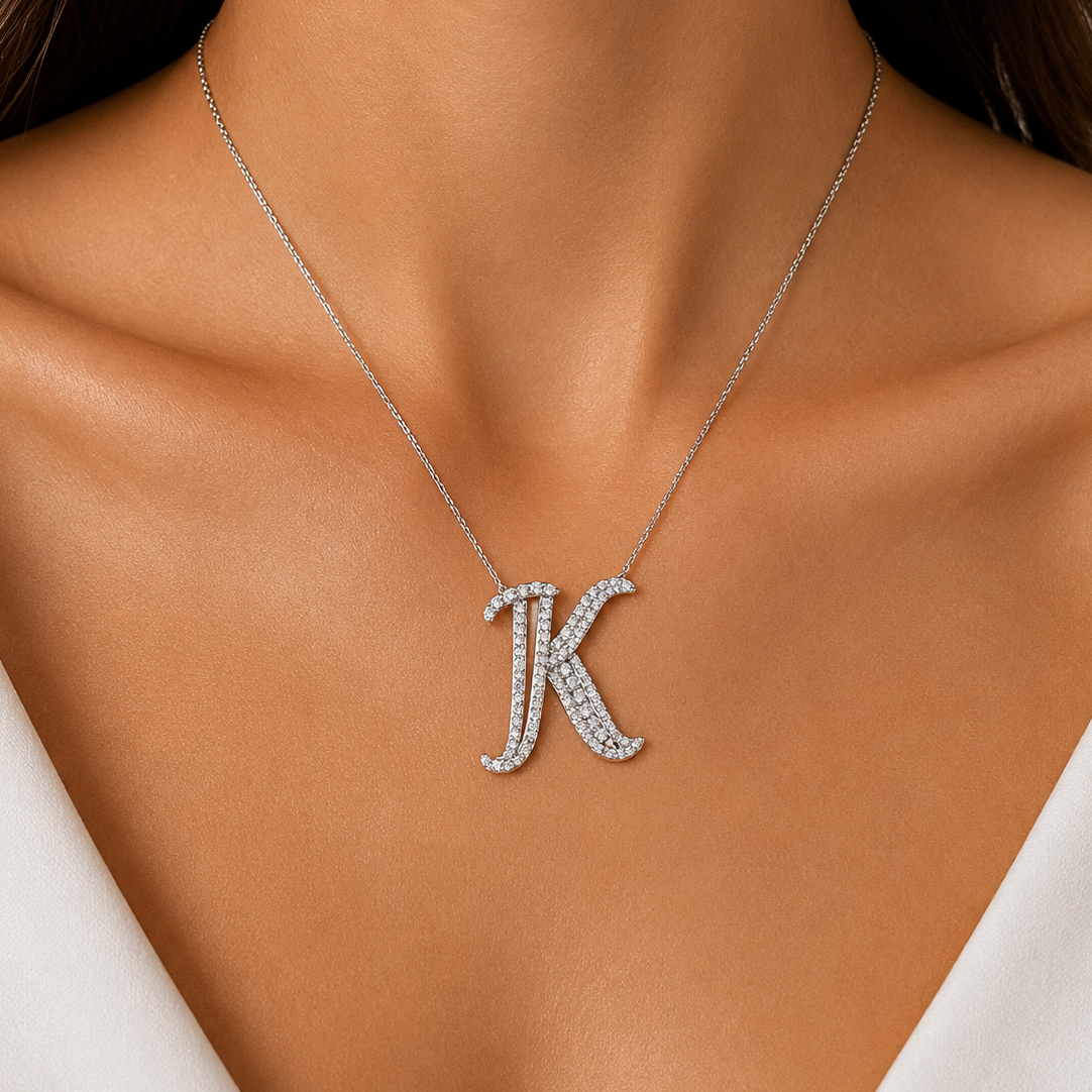 Kişiye Özel K Harfli Royal 0.45 Karat Doğal Pırlanta Kolye