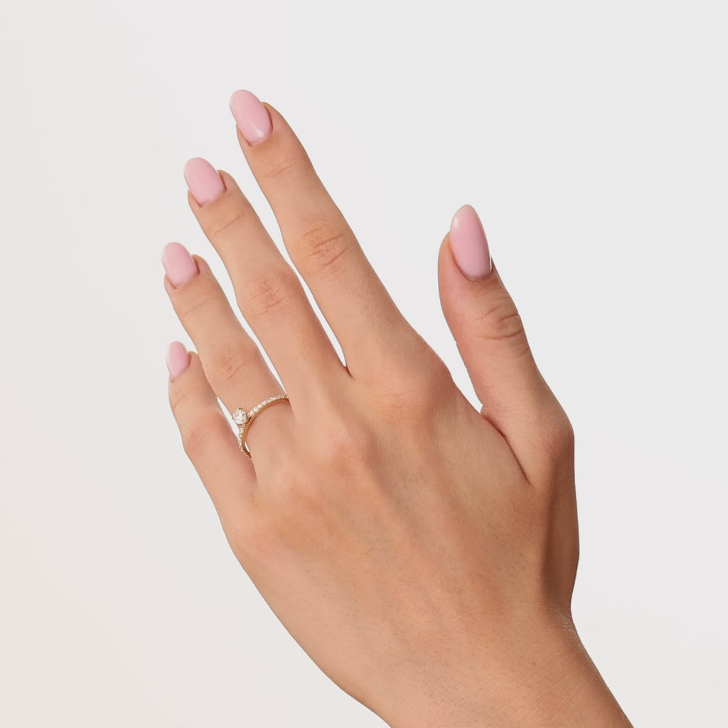 0.45 Ct. Doğal Oval Pırlanta Solitaire “Yan Taşlı” Yüzük – 14 Ayar Altın