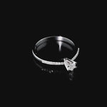 0.25 Ct. Doğal Pırlanta Yan Taşlı Tasarım Yüzük, 14 Ayar Altın