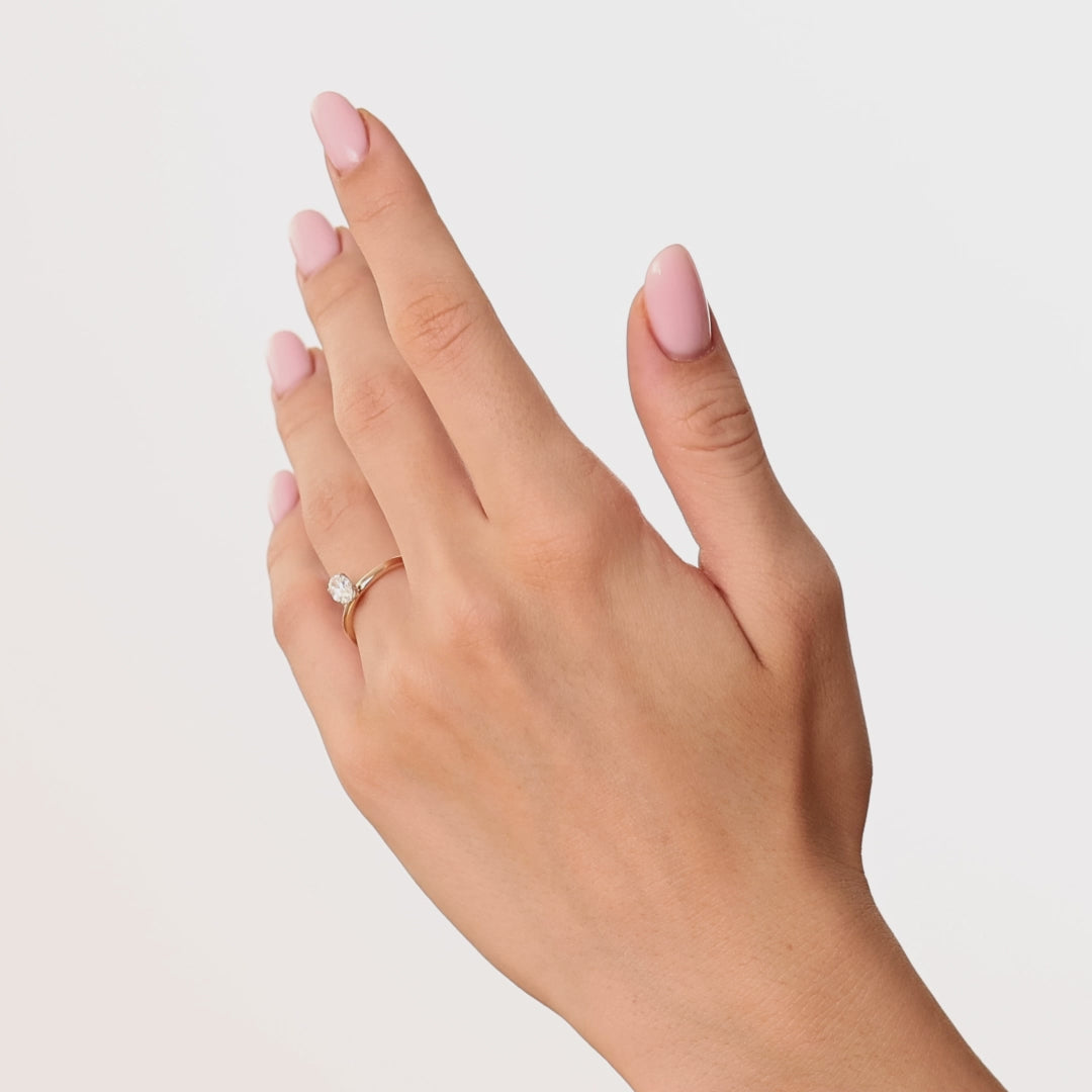 0.30 Ct. Doğal Oval Pırlanta Solitaire “Modern” Yüzük – 14 Ayar Altın