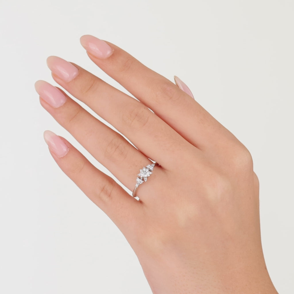 0,45 Karat Doğal Yuvarlak Kesim Pırlantalı Vintage Tasarım “Blossom” Yüzük, 18 Ayar Altın