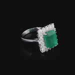 1,25 Ct Doğal Pırlanta ve 3,55 Ct Doğal Zümrüt Halo Yüzük 18K Altın